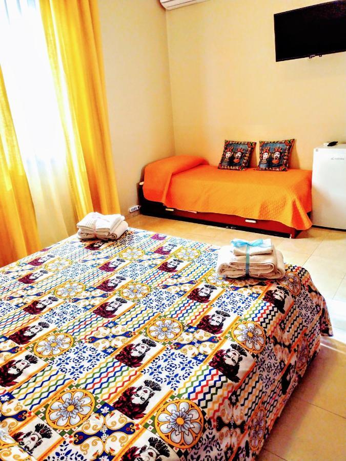 Bed & Breakfast Delle Palme Trapani Exteriör bild
