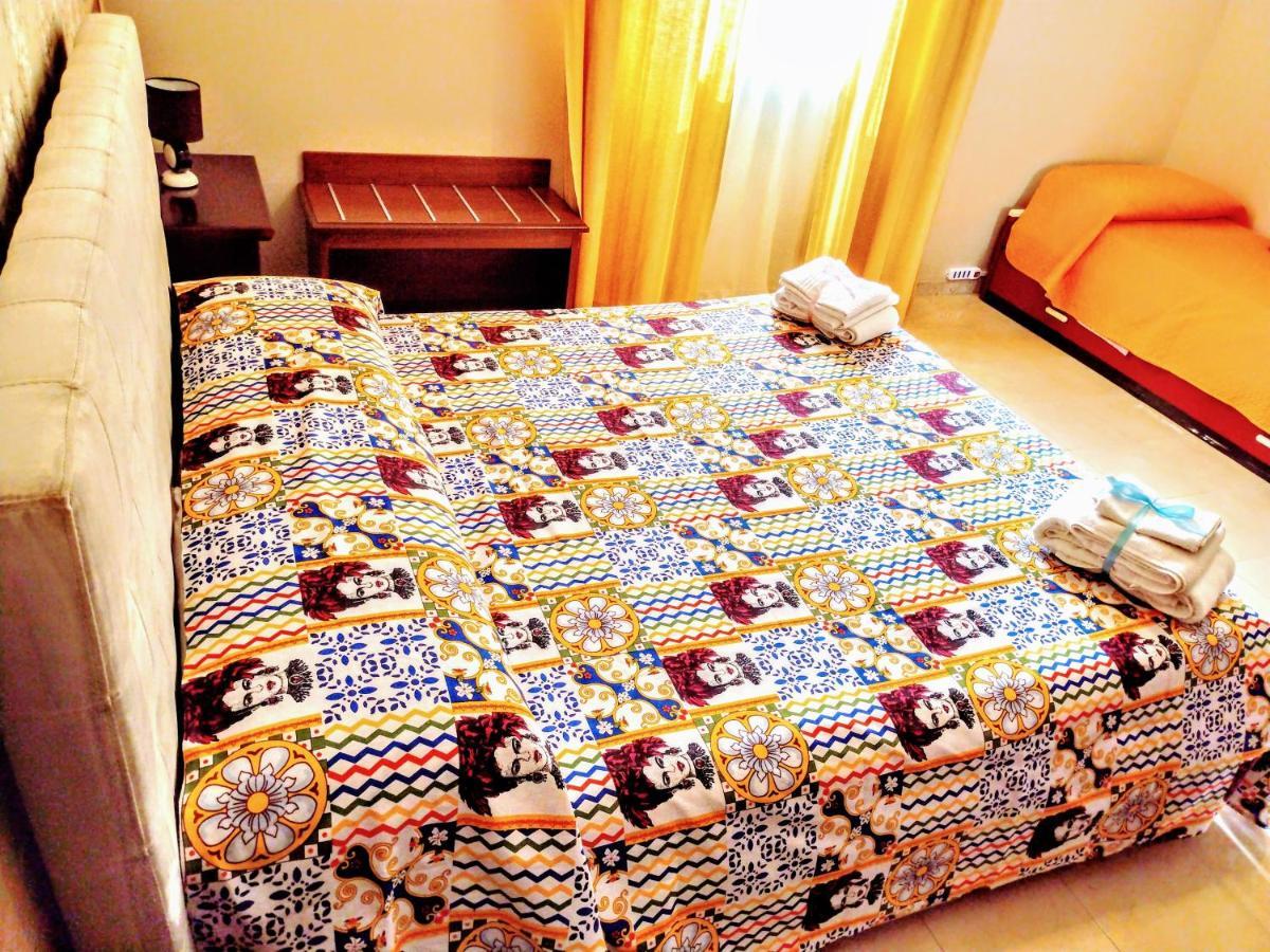 Bed & Breakfast Delle Palme Trapani Exteriör bild