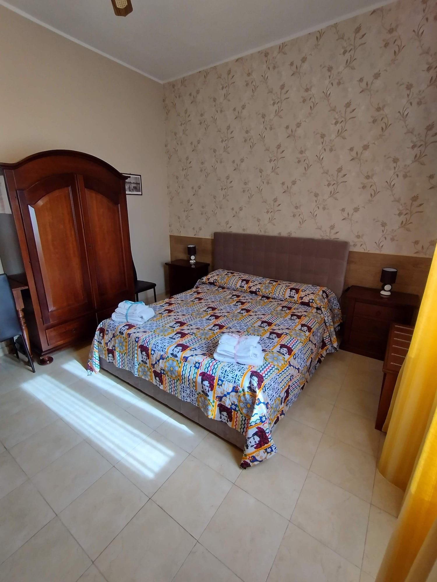 Bed & Breakfast Delle Palme Trapani Exteriör bild