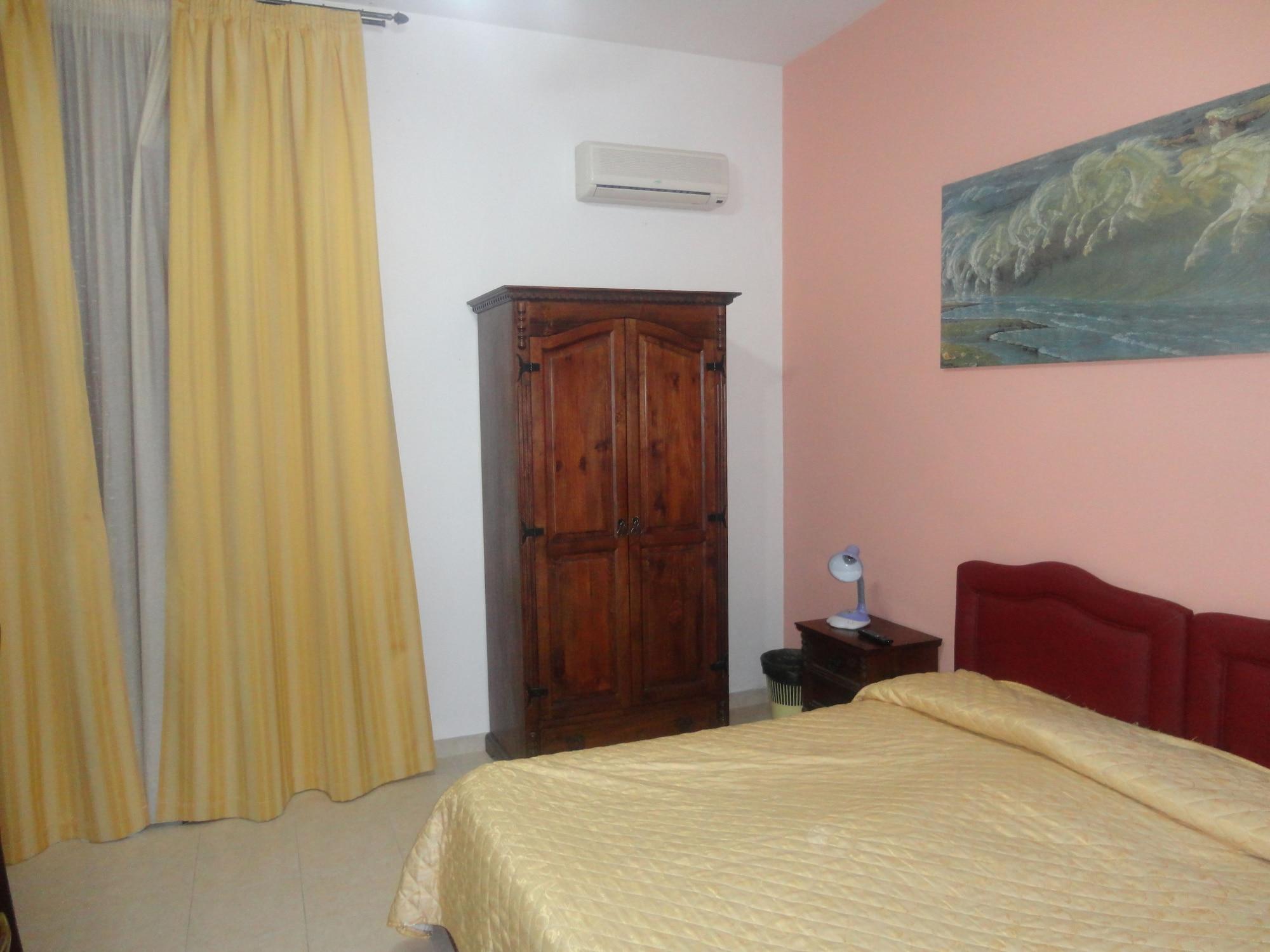 Bed & Breakfast Delle Palme Trapani Exteriör bild