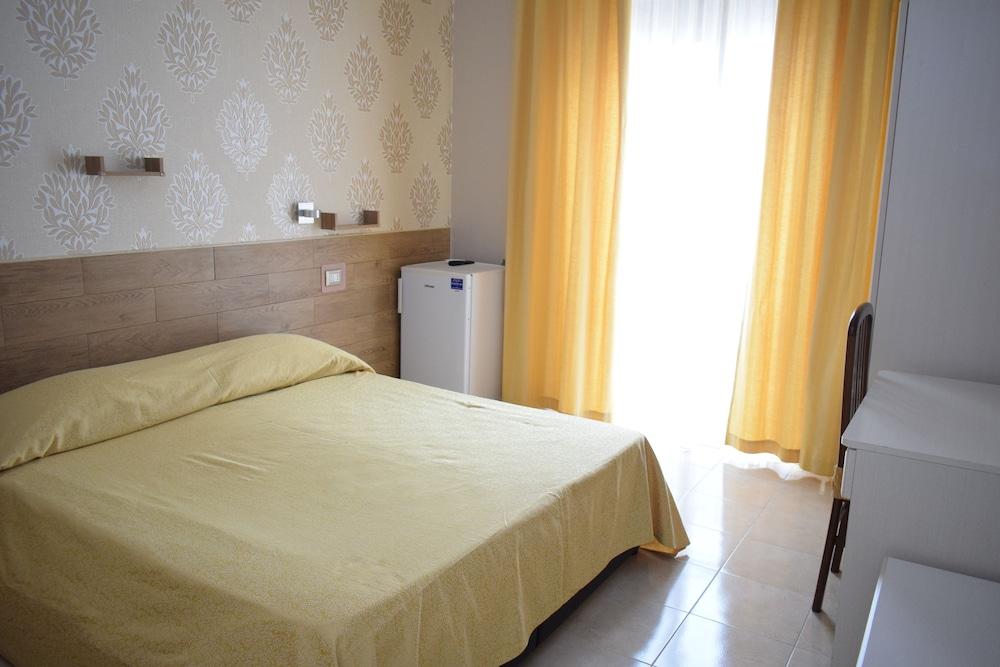 Bed & Breakfast Delle Palme Trapani Exteriör bild