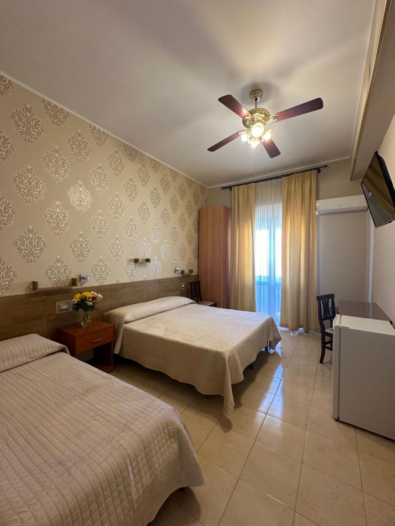 Bed & Breakfast Delle Palme Trapani Exteriör bild