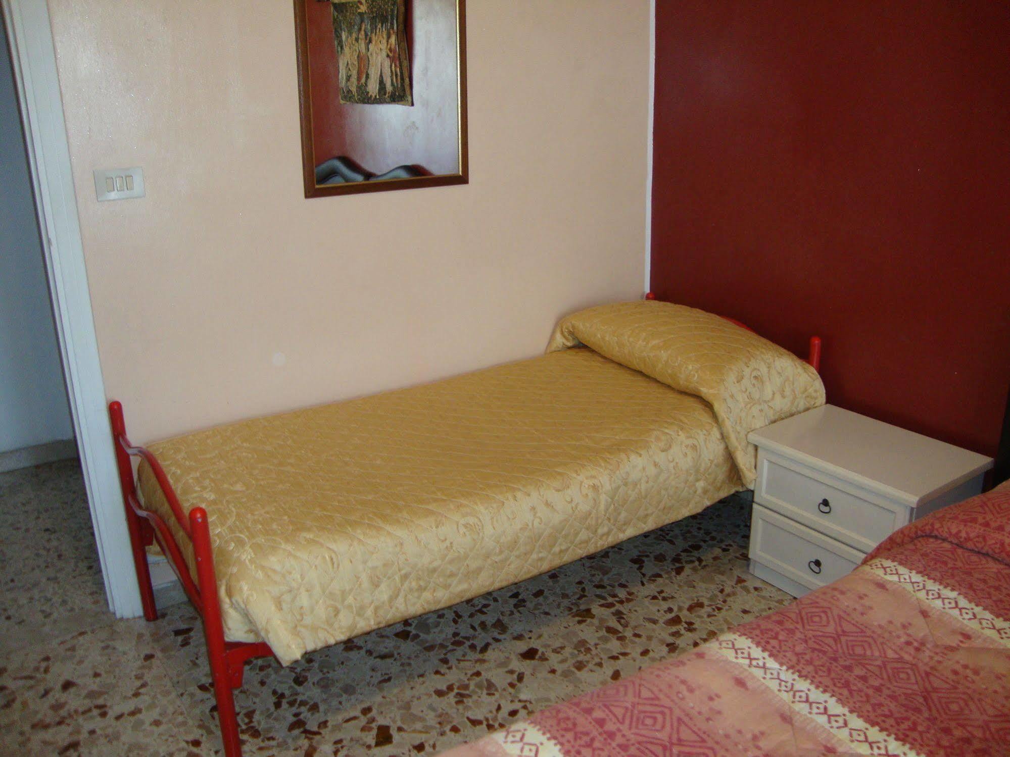 Bed & Breakfast Delle Palme Trapani Exteriör bild