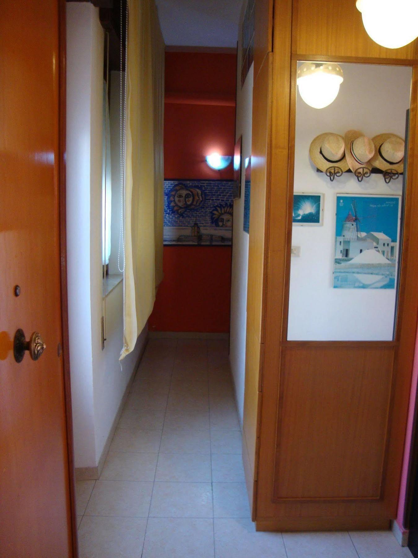 Bed & Breakfast Delle Palme Trapani Exteriör bild