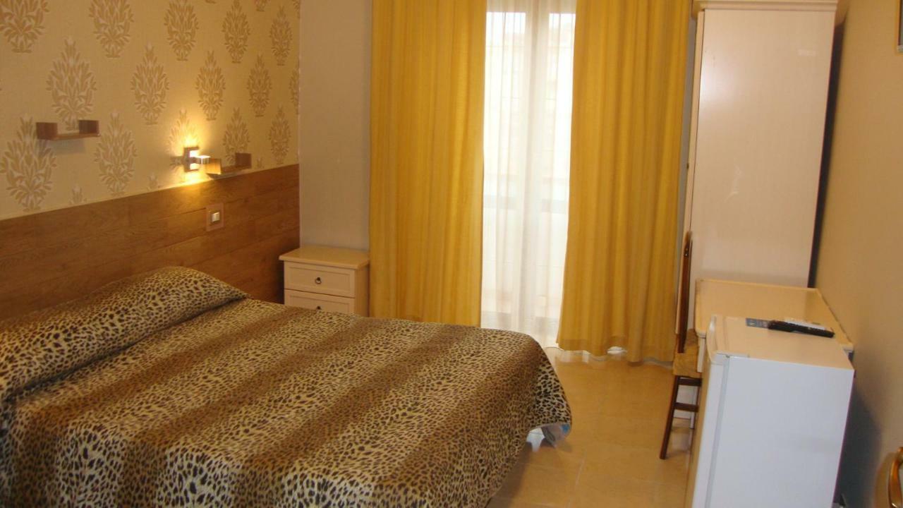 Bed & Breakfast Delle Palme Trapani Exteriör bild